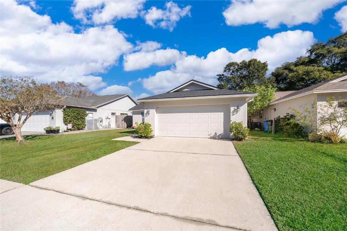 1056 Alpug Ave., Oviedo, FL 32765