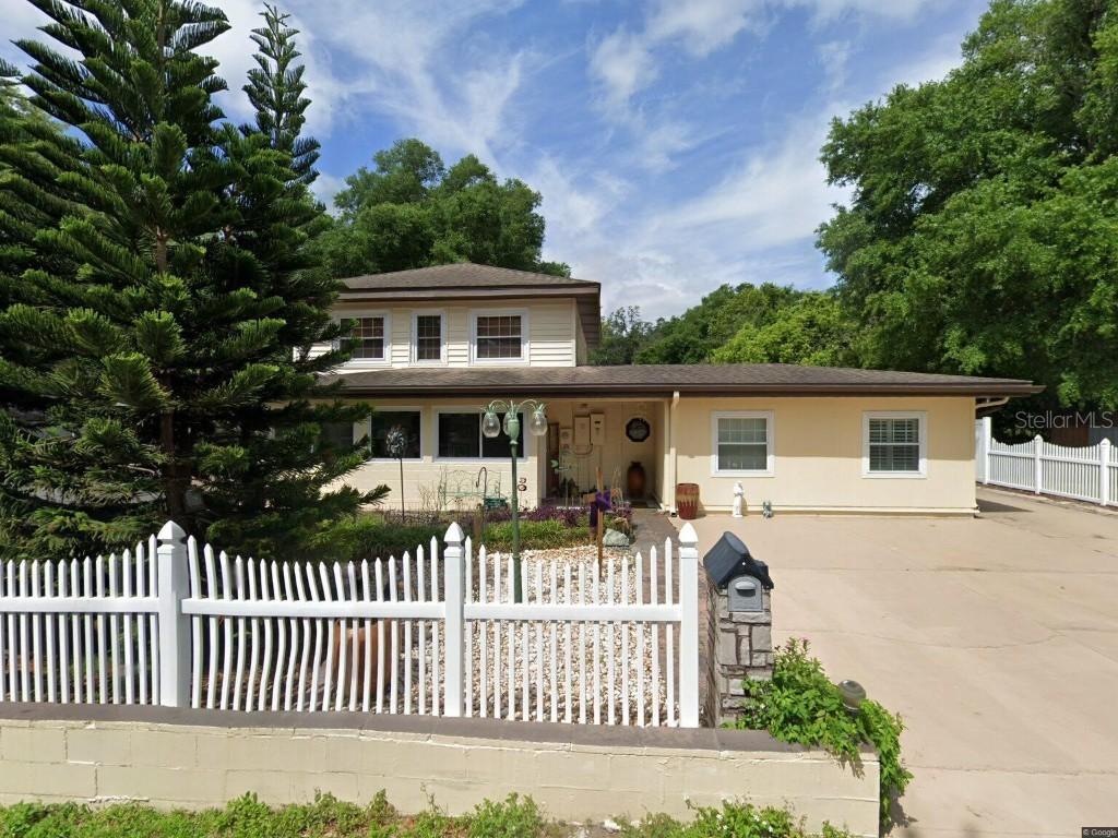 2712 S Crystal Lake Dr., Orlando, FL 32806