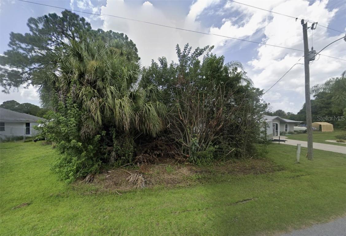 79 Ramblewood St., Port Charlotte, FL 33953