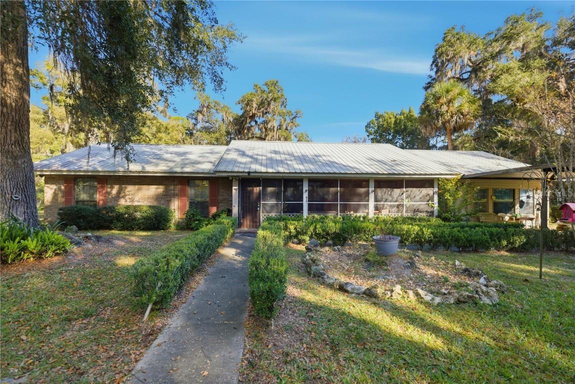 11425 NE 149th Pl., Fort Mc Coy, FL 32134