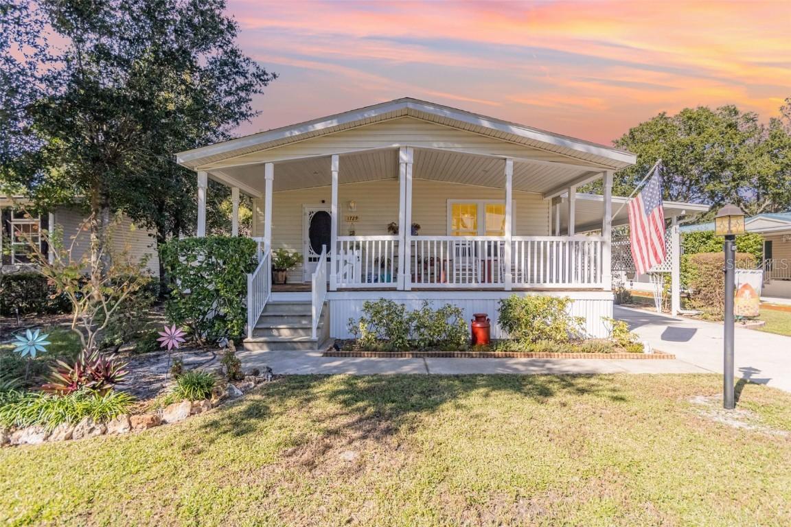 1729 Stacey Dr., Mount Dora, FL 32757