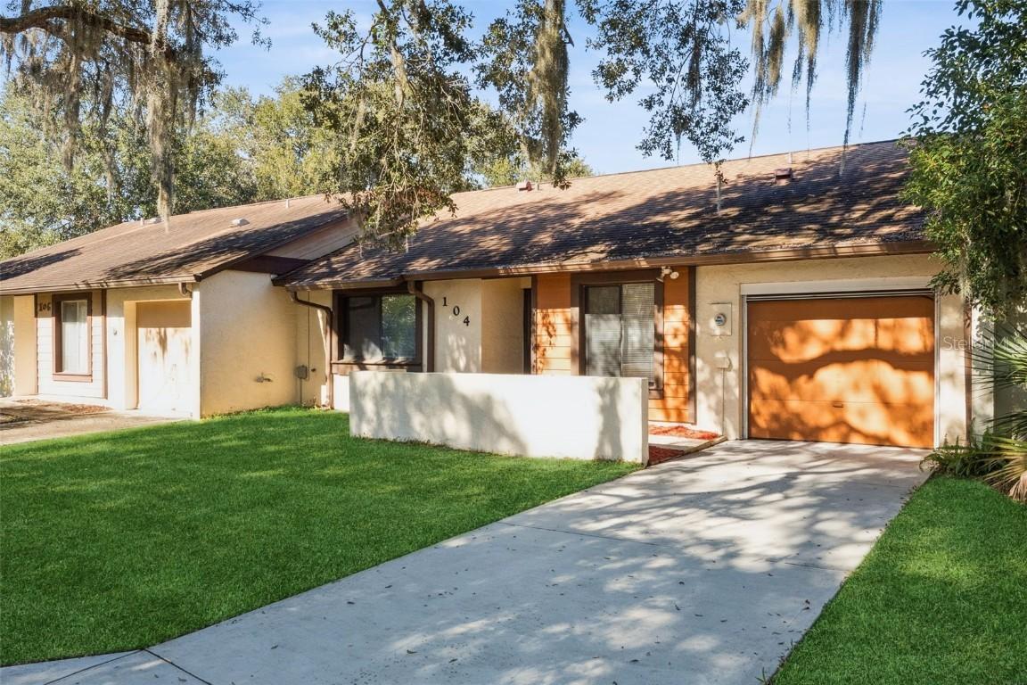 104 Red Cedar Dr., Sanford, FL 32773