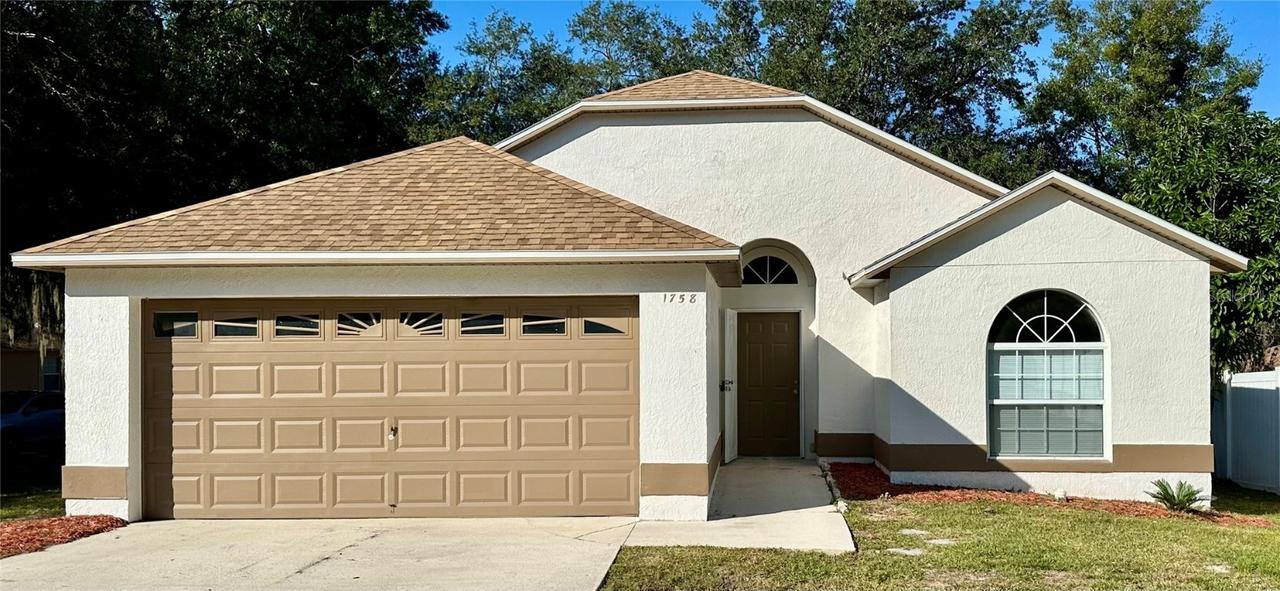 1758 Clarcona Rd., Apopka, FL 32703