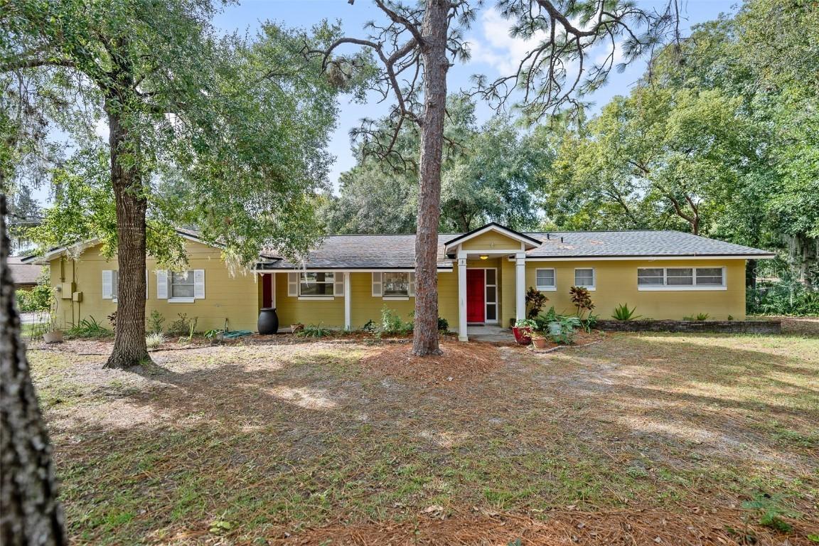 209 NE Triplet Dr., Casselberry, FL 32707
