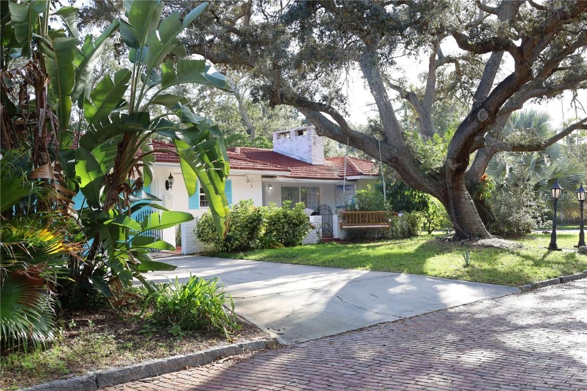 7716 Dartmouth Ave., St Petersburg, FL 33710