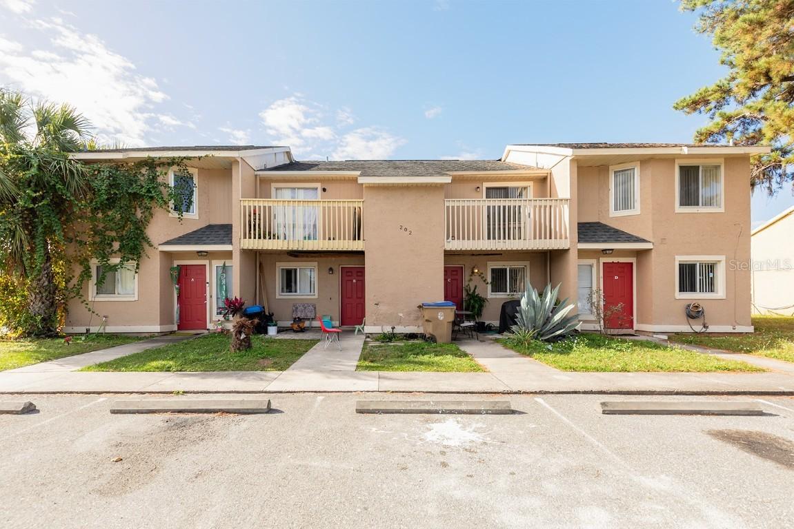 202 Watts Ln., Kissimmee, FL 34743