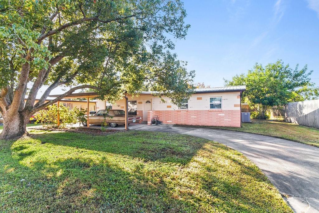 3325 Marshall St., Titusville, FL 32796