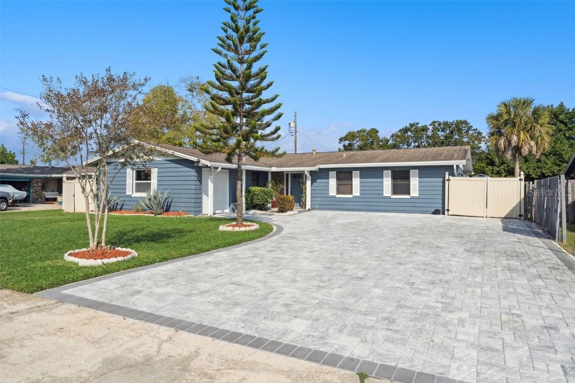 831 Nana Ave., Orlando, FL 32809