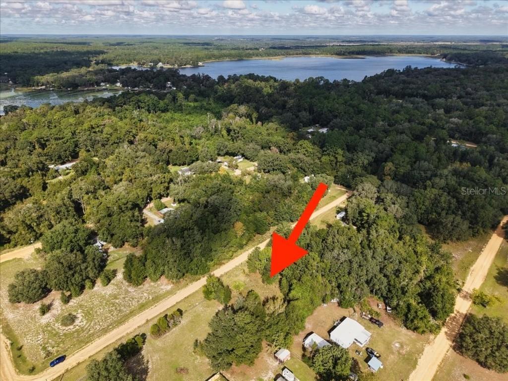 208 N Helmers Ave., Interlachen, FL 32148