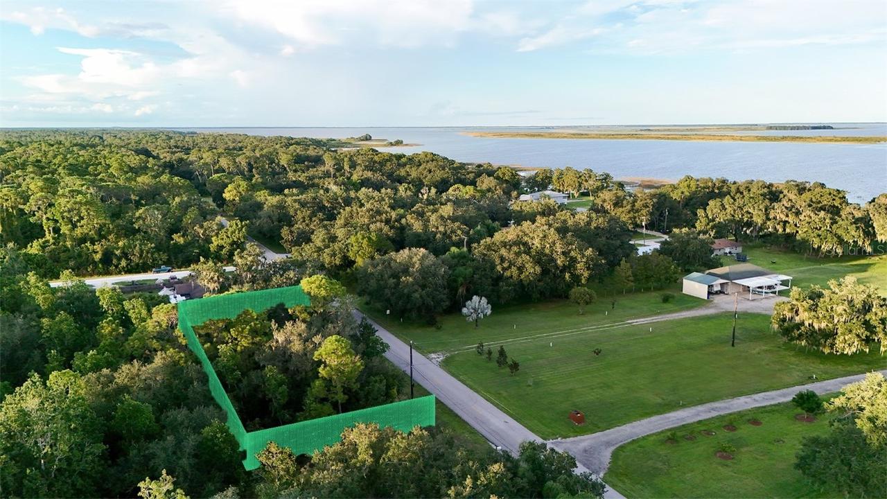 1514 Blackwillow St., Lake Placid, FL 33852