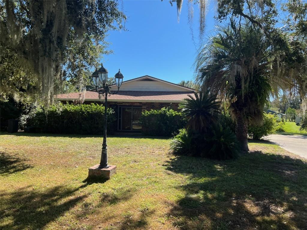 35412 Crescent Dr., Fruitland Park, FL 34731