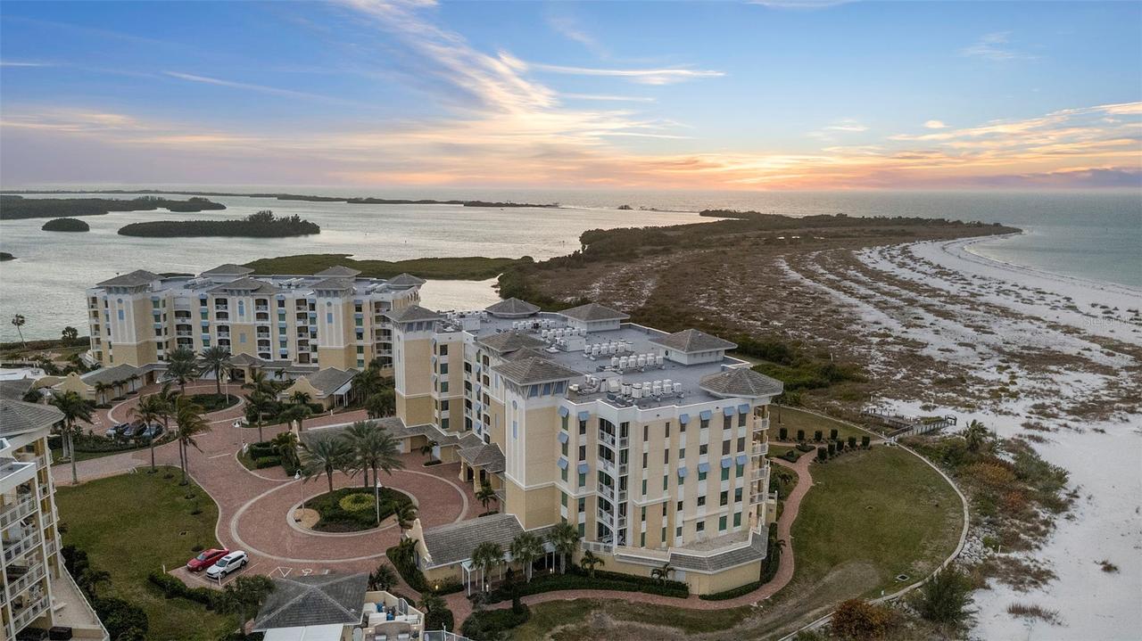 800 Collany Rd. #302, St Petersburg, FL 33715