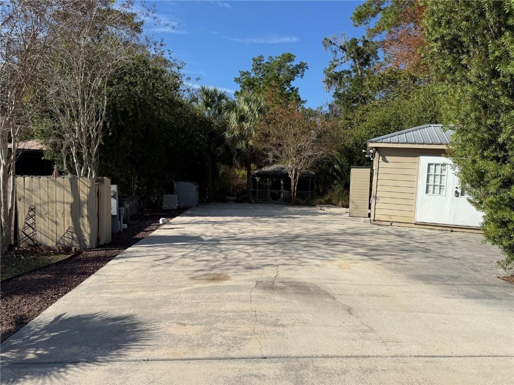 10249 NE 28th Loop #P, Silver Springs, FL 34488