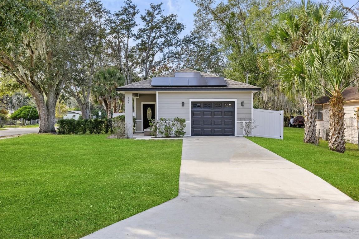 718 Willow Ave., Sanford, FL 32771