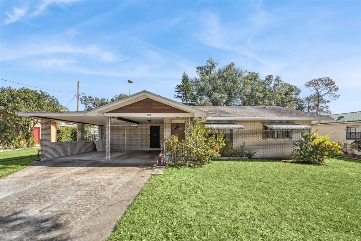 1604 26th St., Winter Haven, FL 33881
