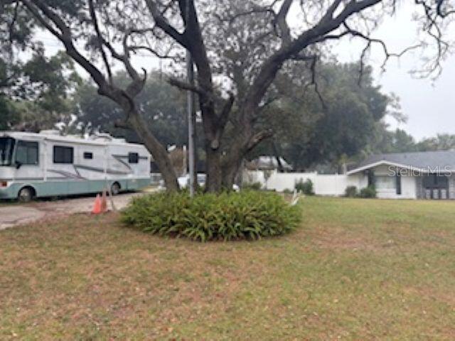 1505 E Crooked Lake Dr., Eustis, FL 32726