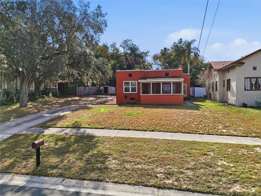 904 Carlton Ave., Lake Wales, FL 33853