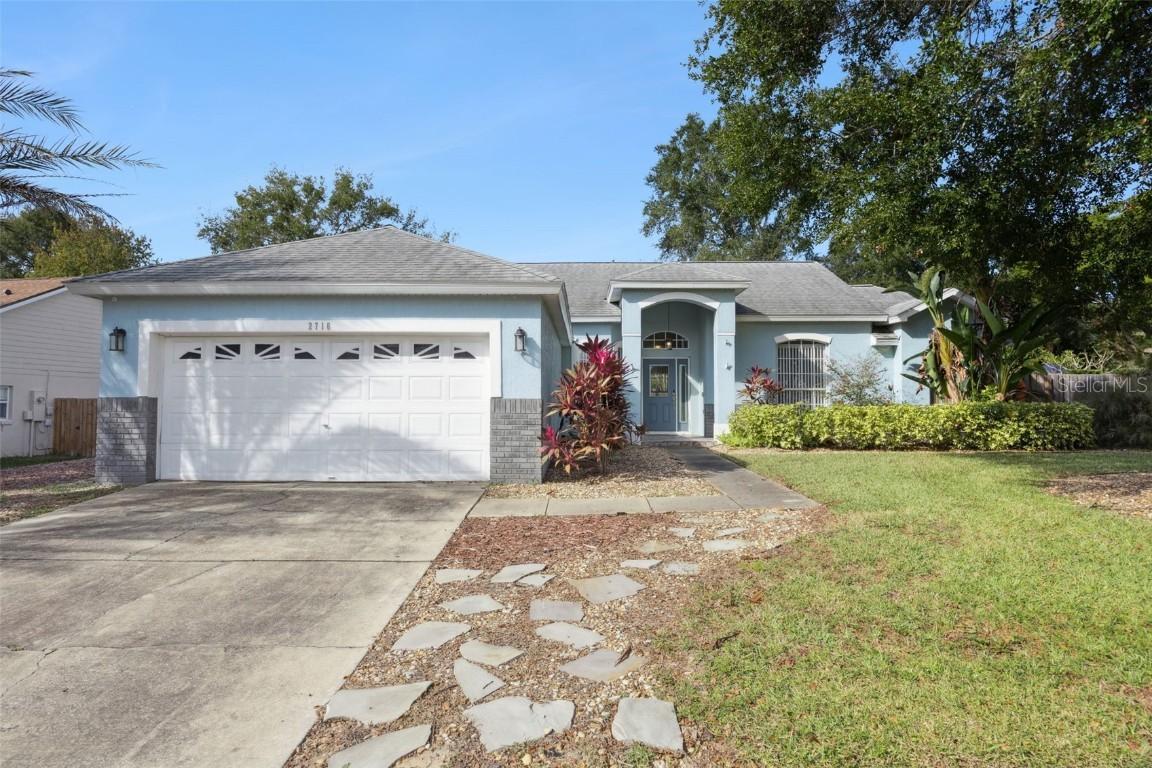 2716 Cedaridge Cir., Clermont, FL 34711