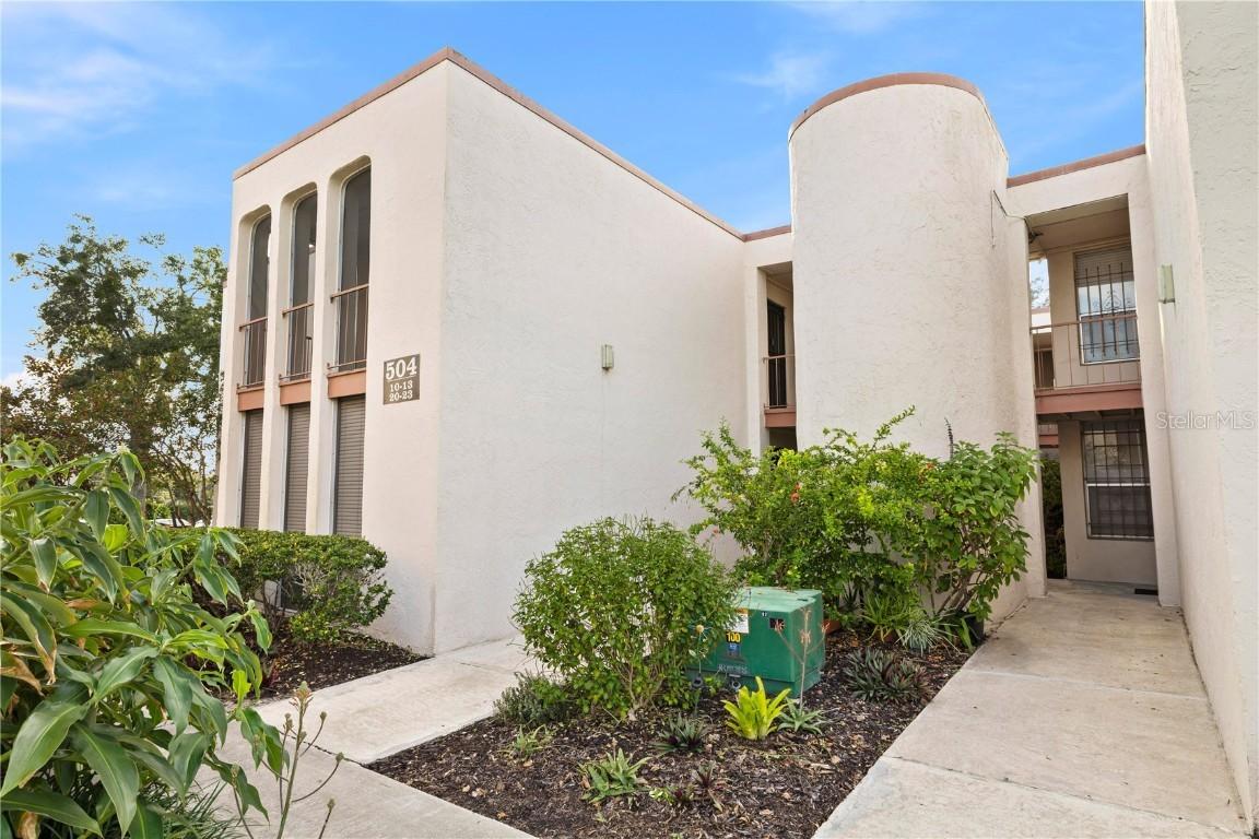 504 Orange Dr. #11, Altamonte Springs, FL 32701