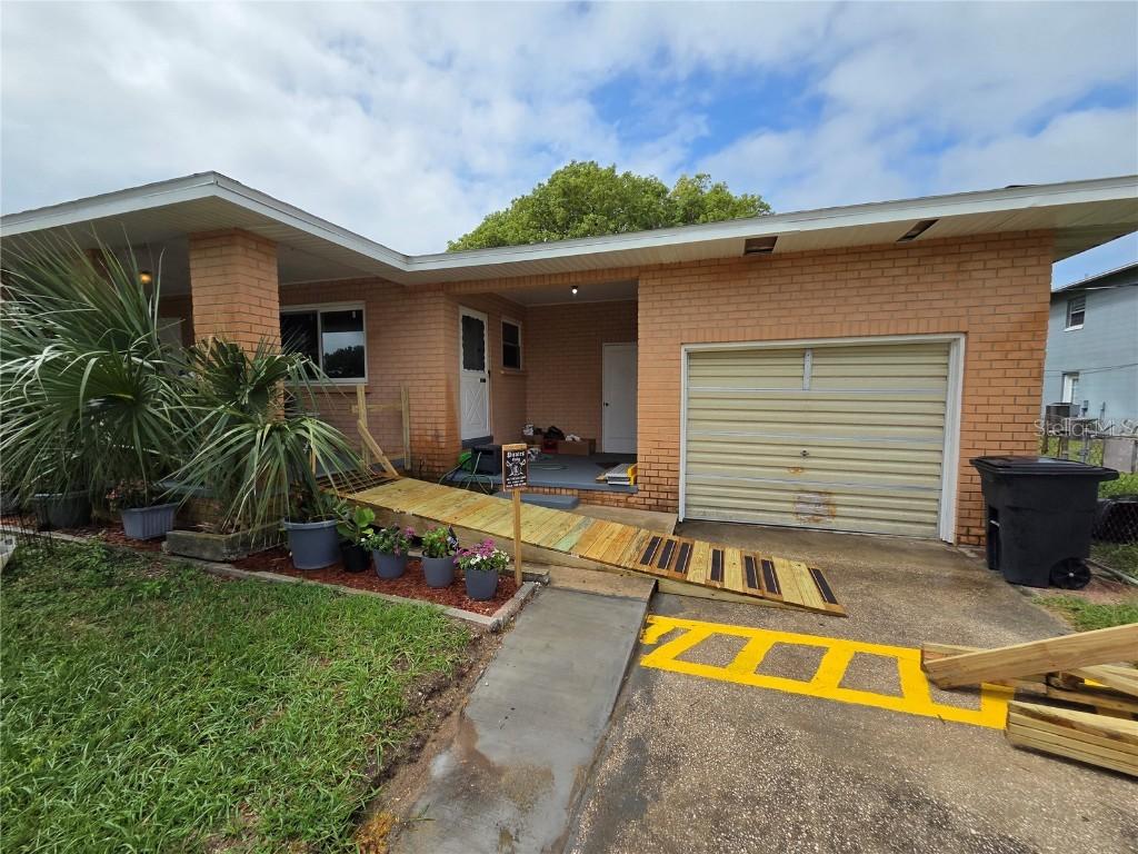 1836 S Palmetto Ave., South Daytona, FL 32119