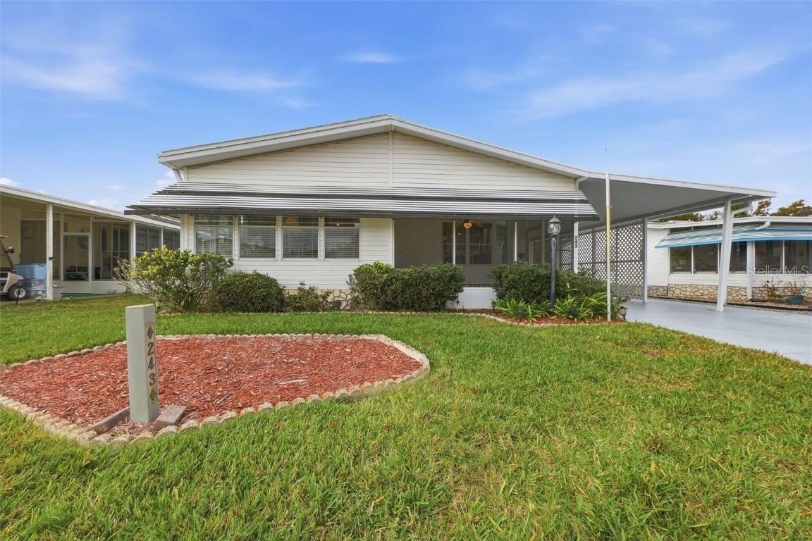 243 Douglas Park Ave., Davenport, FL 33897