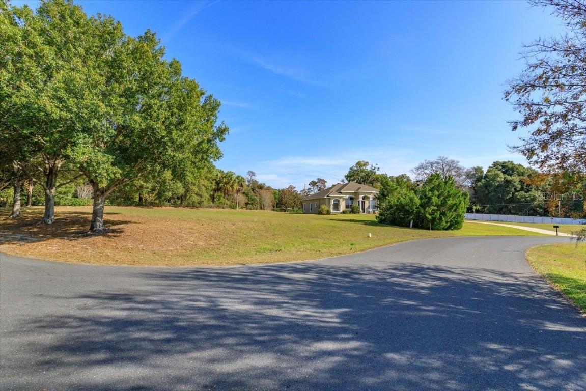 1001 Myrtle Breezes Ct., Fruitland Park, FL 34731