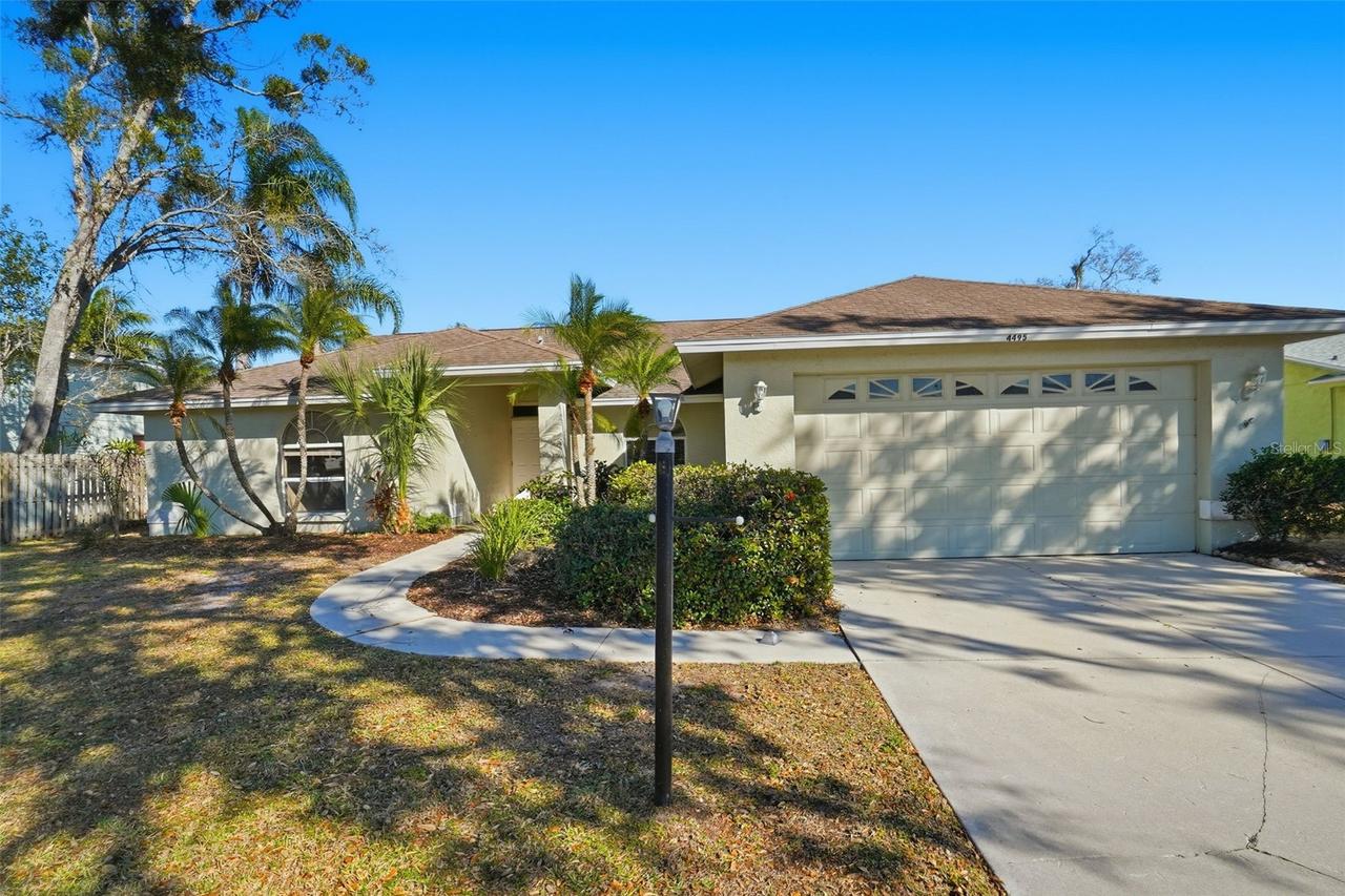 4495 Diamond Cir., Sarasota, FL 34233
