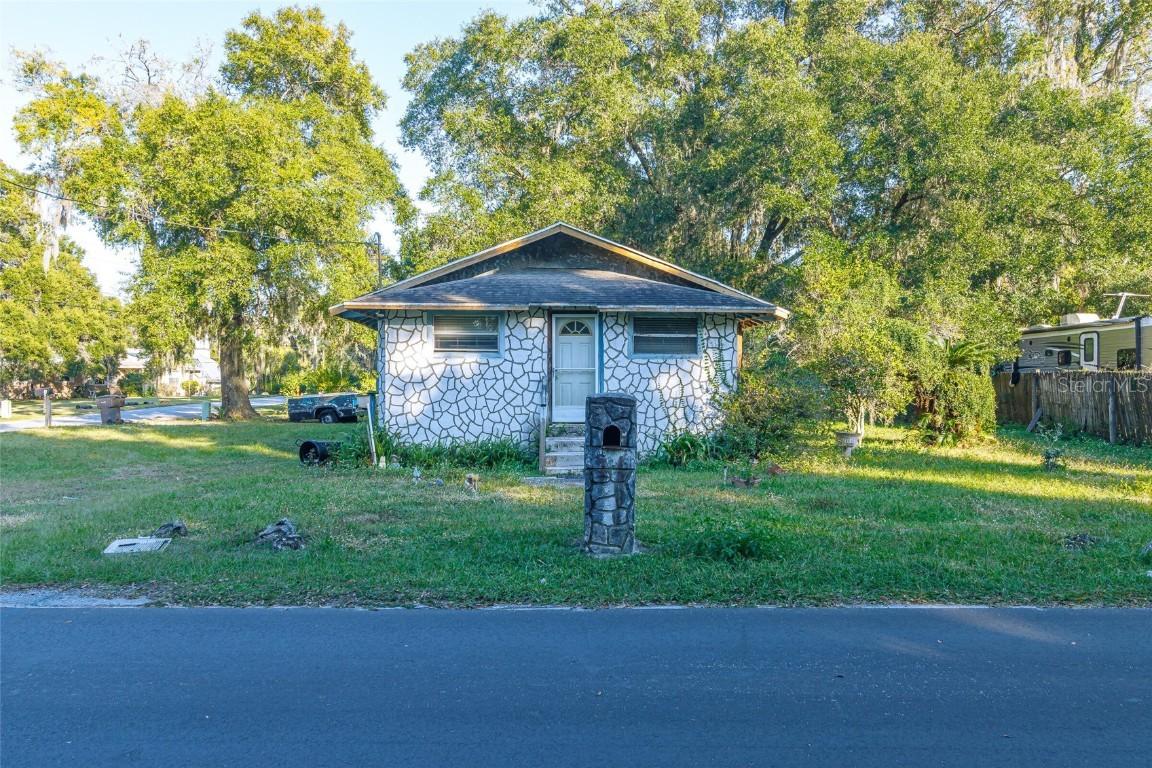 833 NW 11th Ave., Ocala, FL 34475