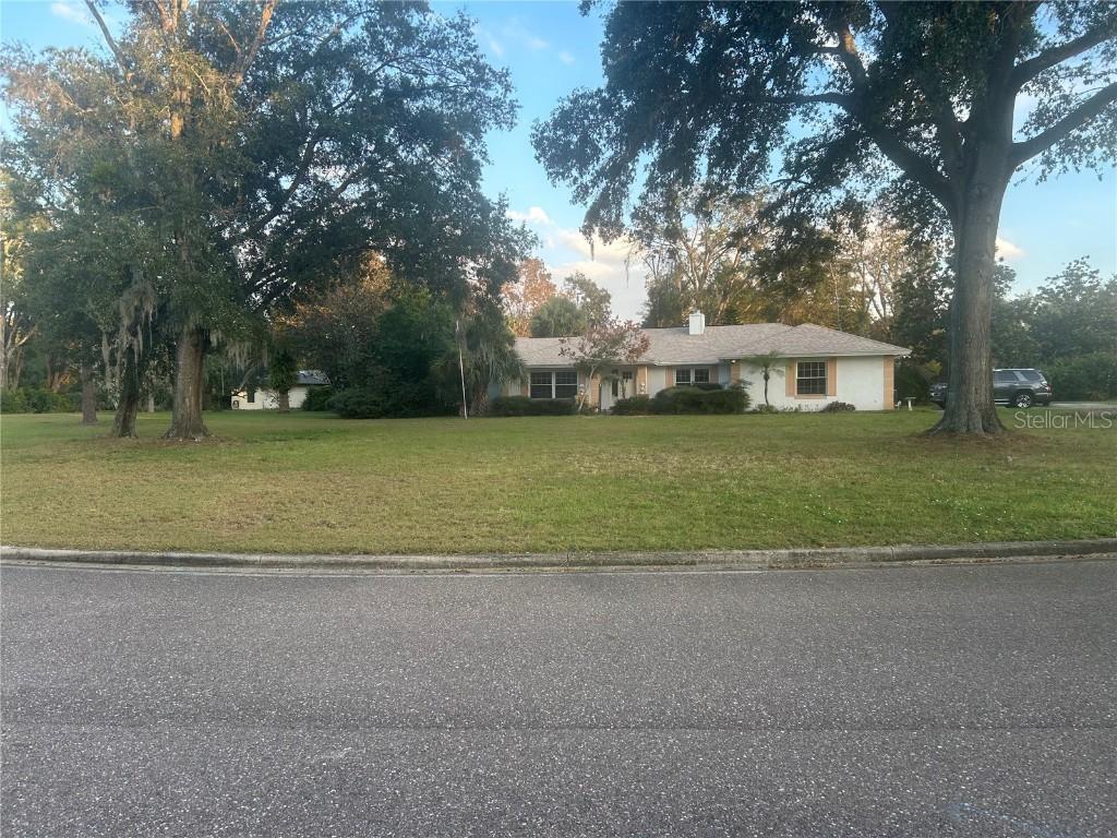 1734 Rutledge Rd., Longwood, FL 32779