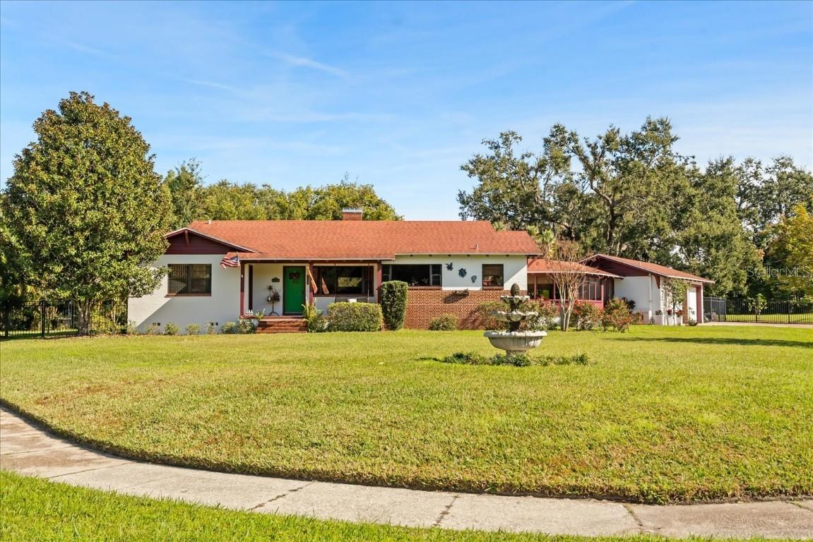205 Surprise Dr., Winter Garden, FL 34787
