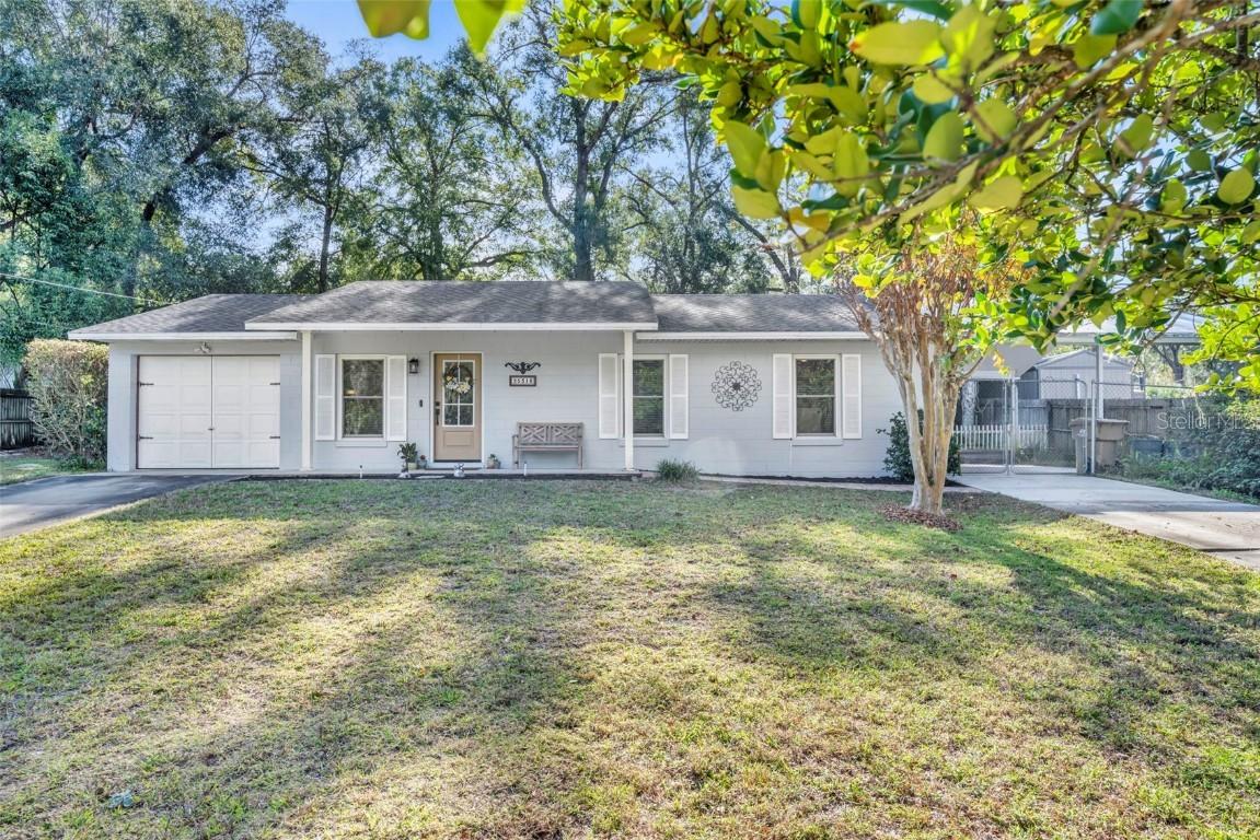25316 Glen Eagles St., Sorrento, FL 32776