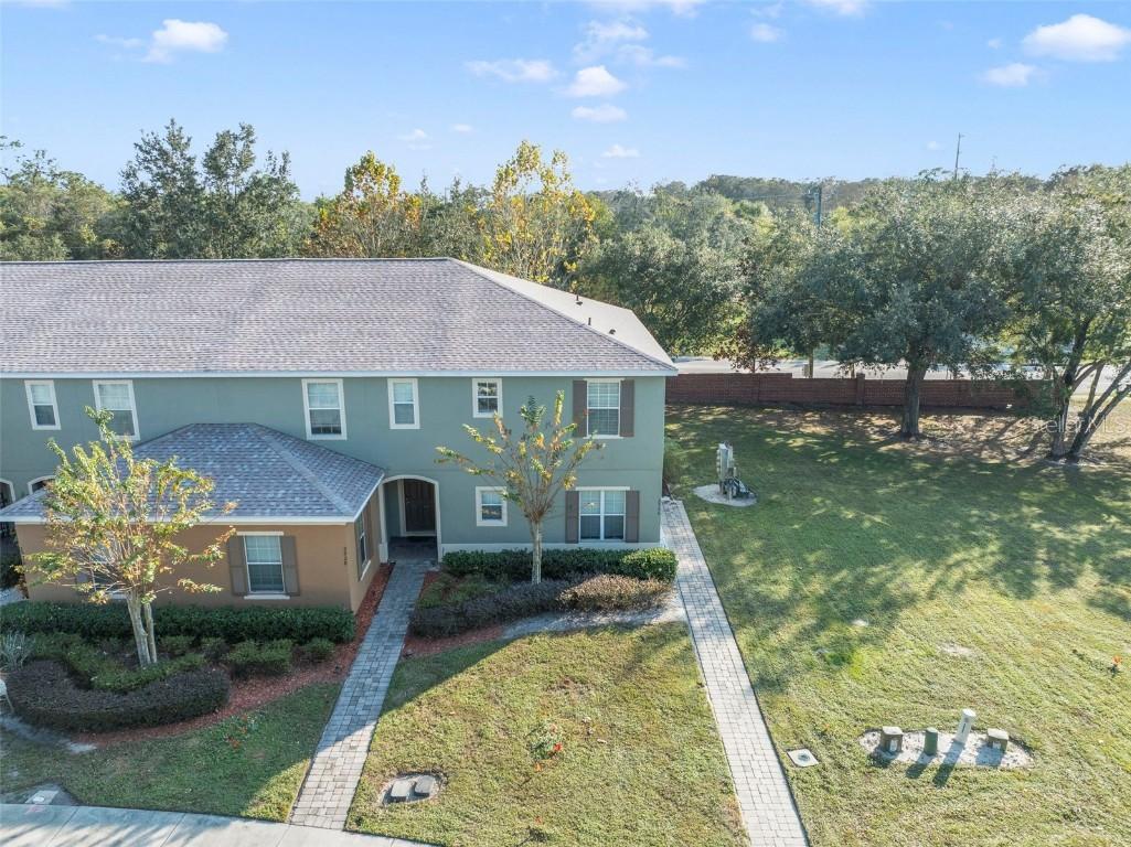 2926 Tanzanite Ter., Kissimmee, FL 34758