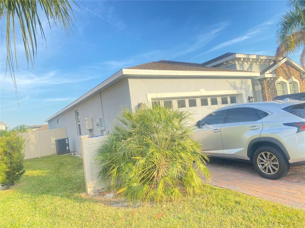 705 Golden Elm Dr., Apopka, FL 32703