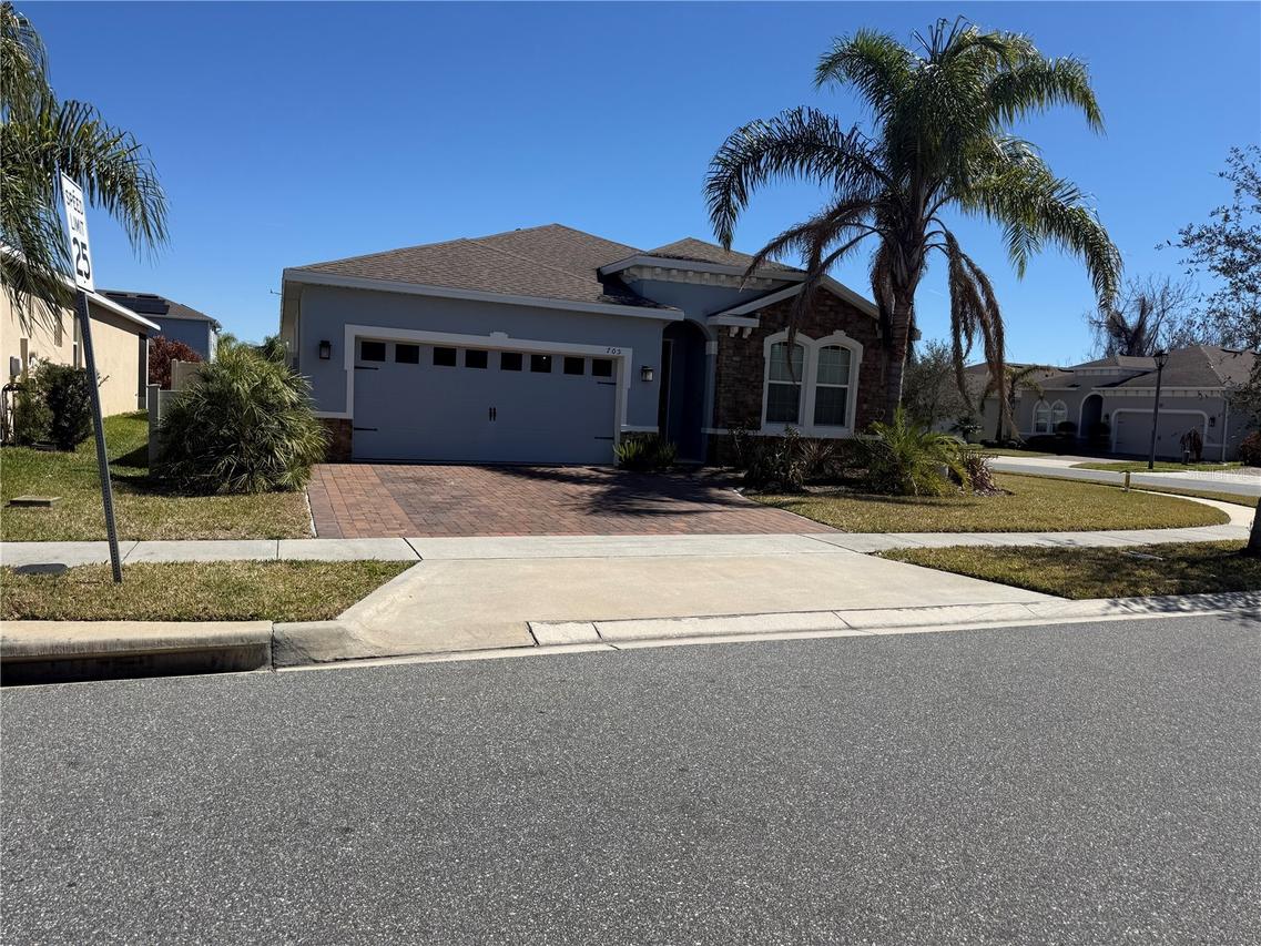 705 Golden Elm Dr., Apopka, FL 32703