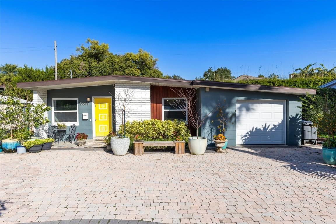 2811 Eastern Pkwy., Winter Park, FL 32789