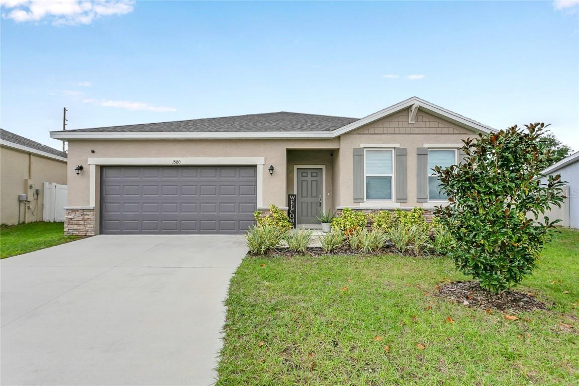 1580 Blue Lagoon Cir., Mascotte, FL 34753