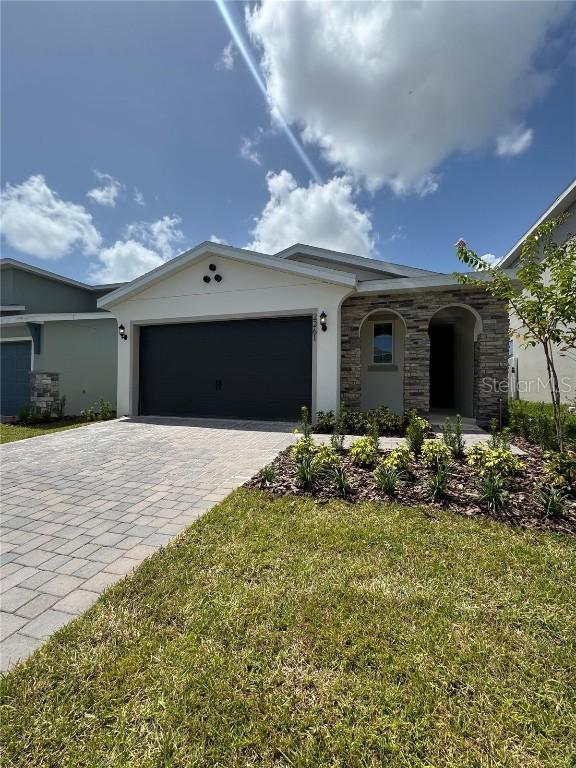 2261 Juniper Berry Dr., Minneola, FL 34715