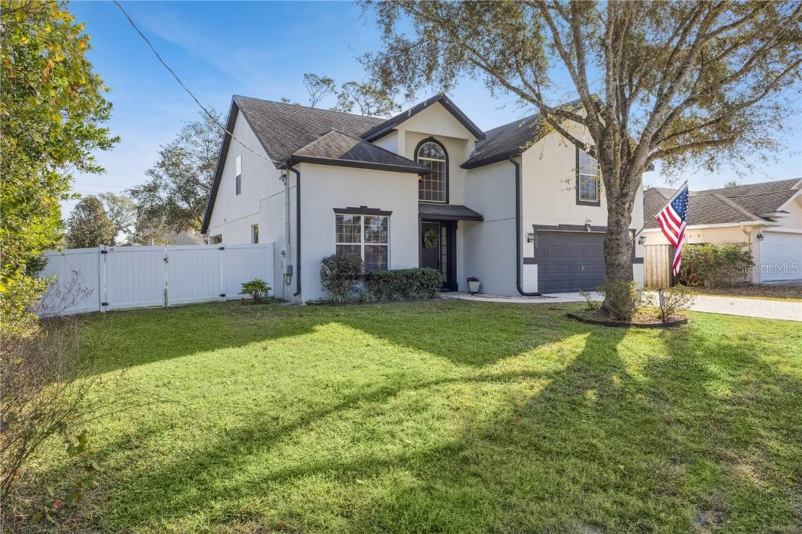 609 Rhodes Dr., Deland, FL 32720