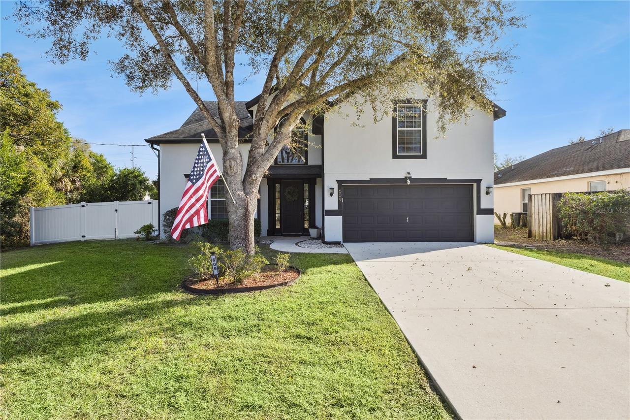 609 Rhodes Dr., Deland, FL 32720