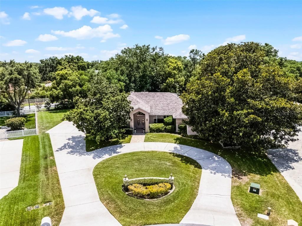 707 Heritage Dr., Winter Haven, FL 33881