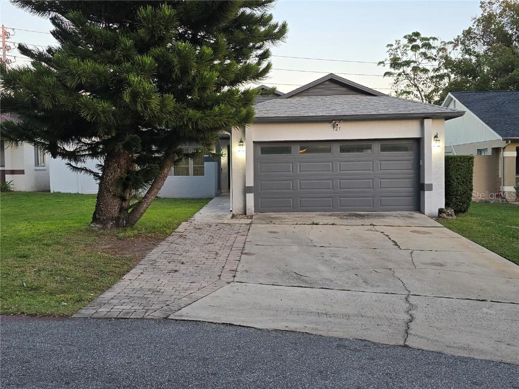 927 Grand Cayman Ct., Orlando, FL 32835