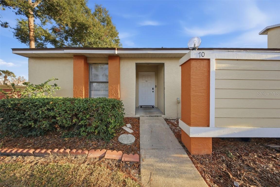 70 Silver Falls Cir., Kissimmee, FL 34743