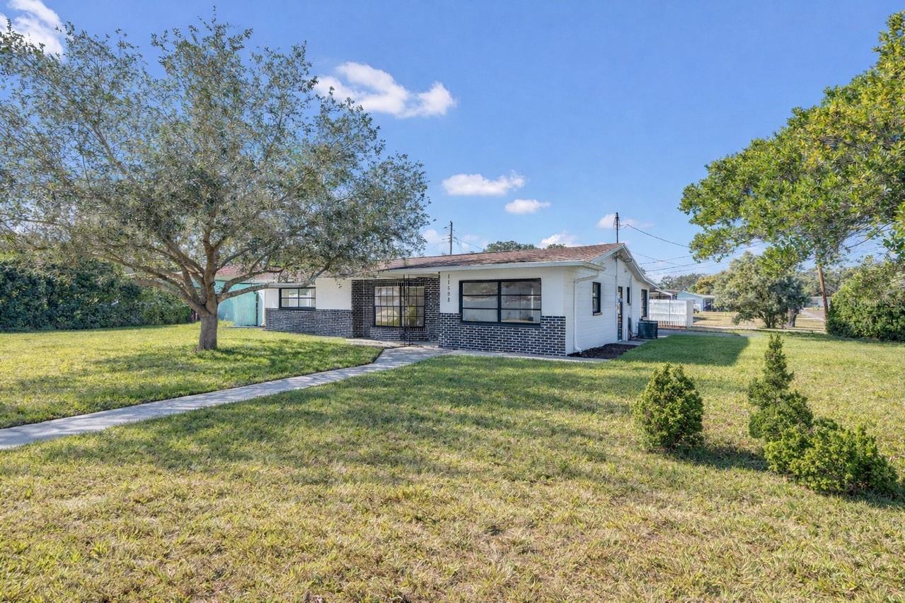 11598 Ridge Rd., Largo, FL 33778