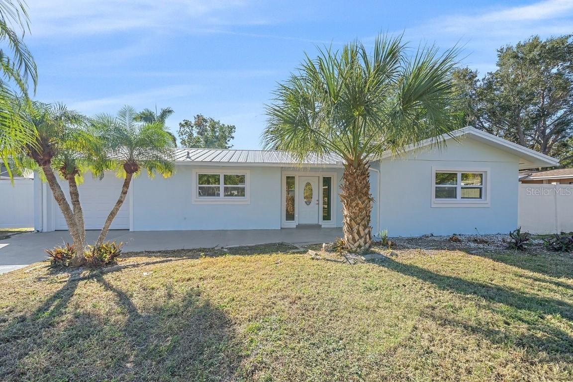 2138 Pine Ter., Sarasota, FL 34231