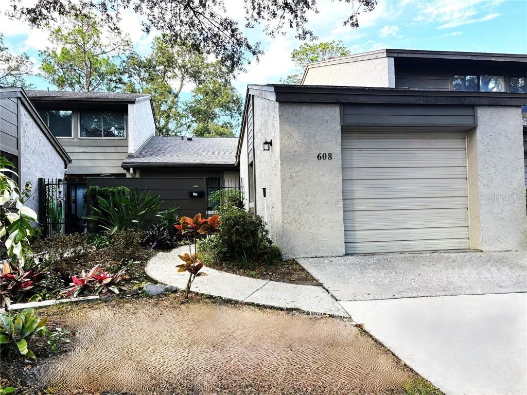 608 Woodridge Dr., Fern Park, FL 32730