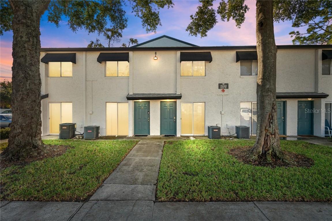 4223 S. Semoran Blvd #9, Orlando, FL 32822