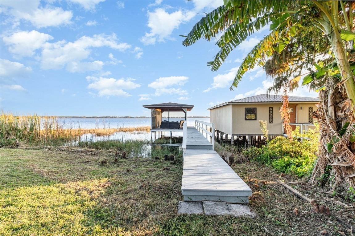 1099 Grove Ave., Mount Dora, FL 32757