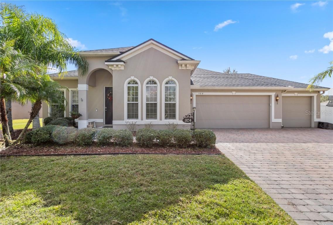 304 Old Alemany Pl., Oviedo, FL 32765