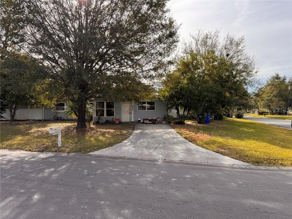 1725 Park Dr., Lakeland, FL 33803