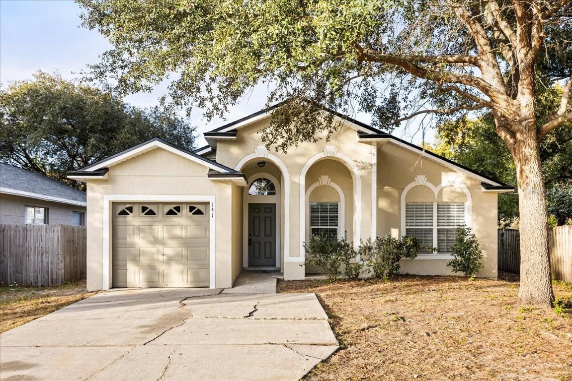 141 Dovetail Ct., Apopka, FL 32703